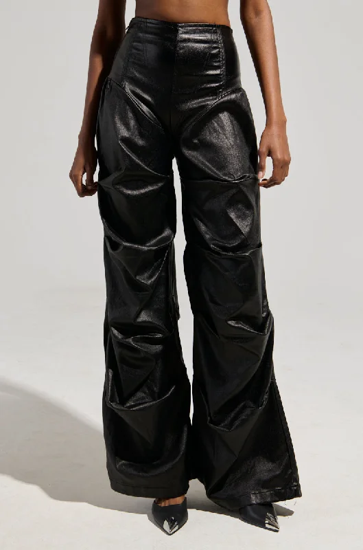 women's jogger pantsMIXED MESSAGES FAUX LEATHER PANT