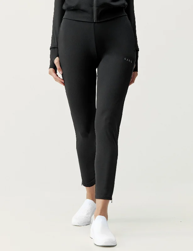 women's trendy pantsAirla Jogger - Black