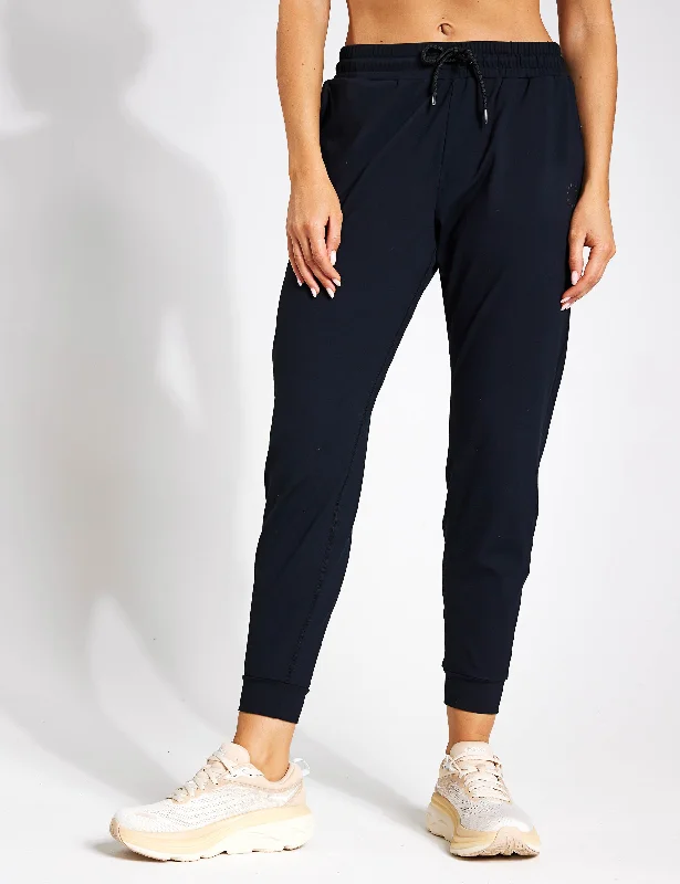 women's low-slung pantsOff Duty Jogger - Black