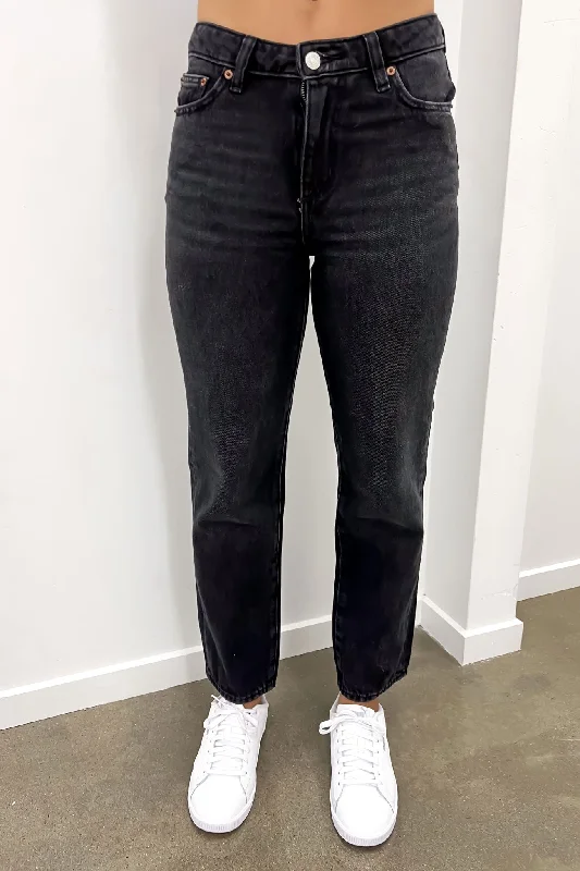 women's denim jeans with animal printsMid Slim Straight Petite Jean Black Drift