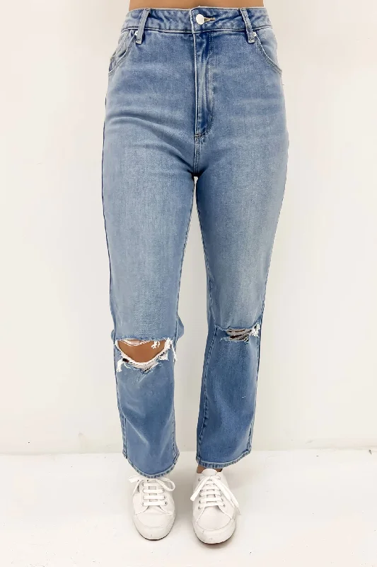 women's denim jeans for a day at the beachOriginal Straight Jean Mika Worn