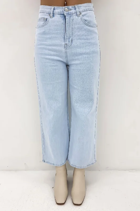 women's denim jeans for a relaxed lookSandy Jean 96 Bleached Wash