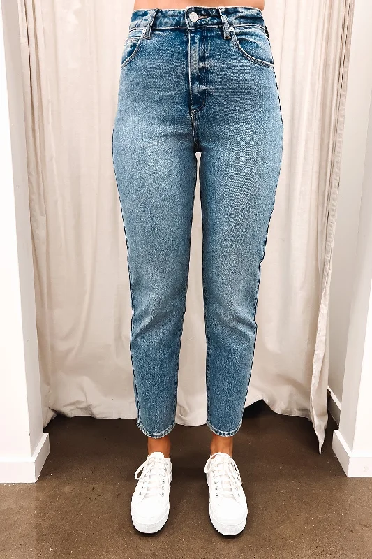 women's relaxed-fit denim jeansA 94 High Slim Jean Lizzie Y2K