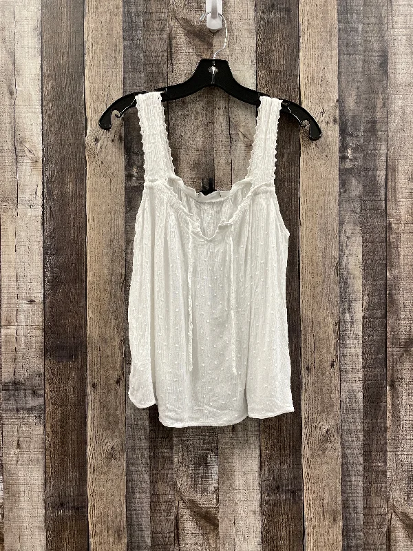 women's tops for those who want to add a touch of elegance and sophistication to their everyday wearWhite Top Sleeveless Paige, Size M